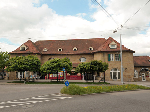 Bahnhof Stuttg. Obertuerkheim 4-09