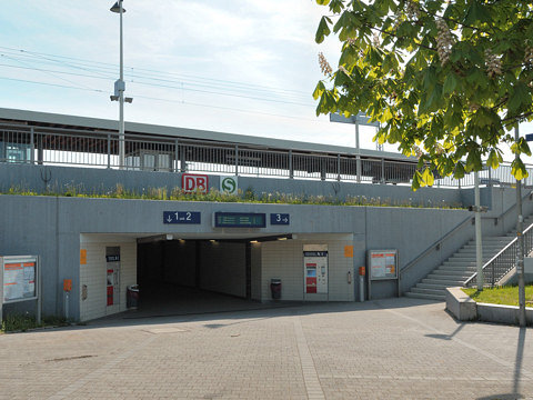 Bahnhof Stg. Stadion 4-09