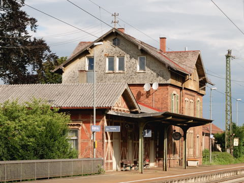 Bahnhof Gingen 7-08